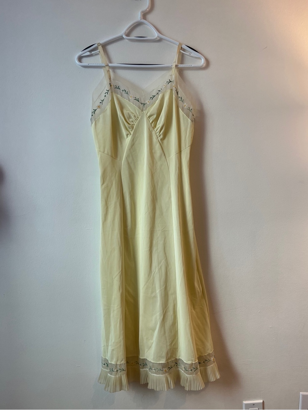 VINTAGE 1950’s Kickernick Yellow Lingerie Slip Dress